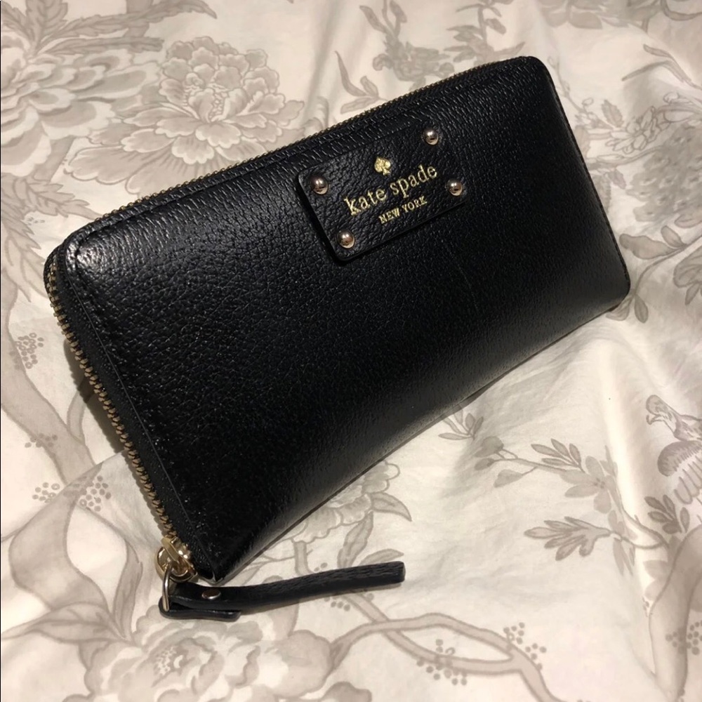 ❤️❤️SOLD❤️❤️Kate Spade Leather Wallet